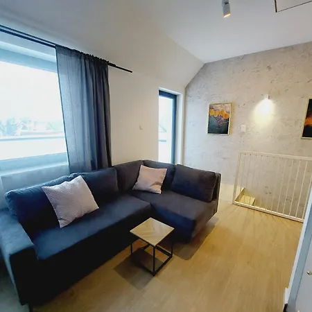 Komfortowe Mieszkanie, Duzy Taras, Bezplatny Parking, Awg