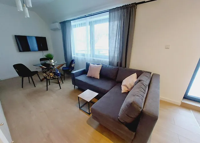 Komfortowe Mieszkanie, Duzy Taras, Bezplatny Parking, Awg דירה