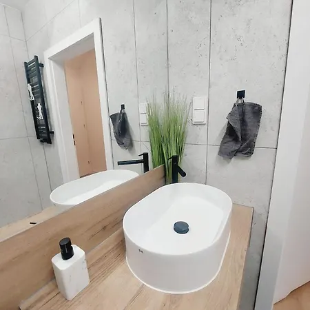 Apartamento Komfortowe Mieszkanie, Duzy Taras, Bezplatny Parking, Awg *